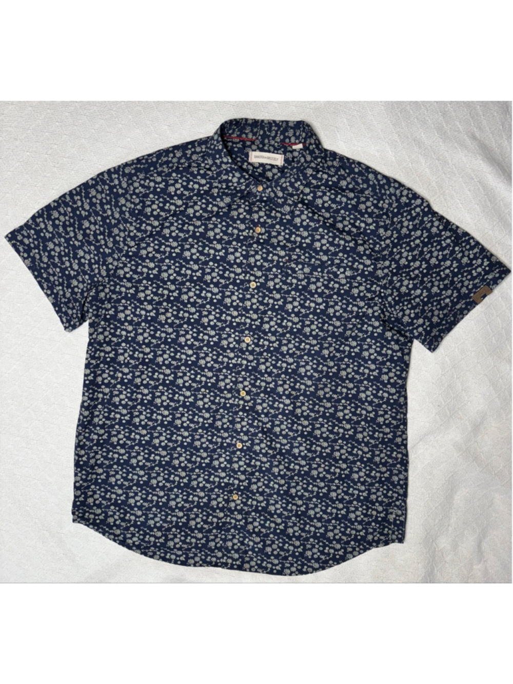 Dakota Grizzly Floral Short Sleeve Button Down Shirt XL EUC